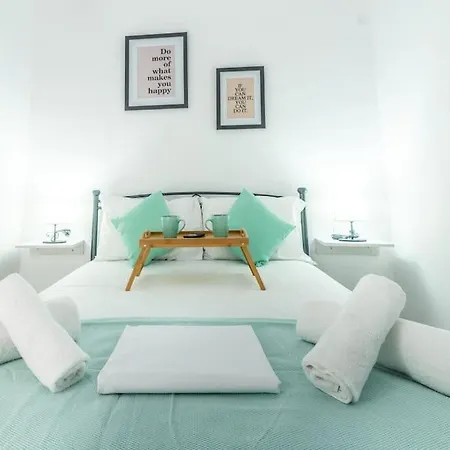 Modern & Stylish Flat For Friends & Couples * 이라클리온