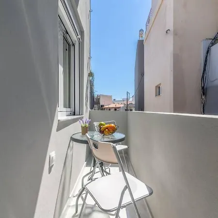 Modern & Stylish Flat For Friends & Couples Appartamento *